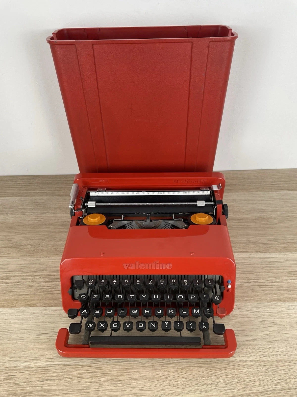 Macchina Per Scrivere Olivetti Valentine Ettore Sottsass Anni 70 MoMa NYC Rosso