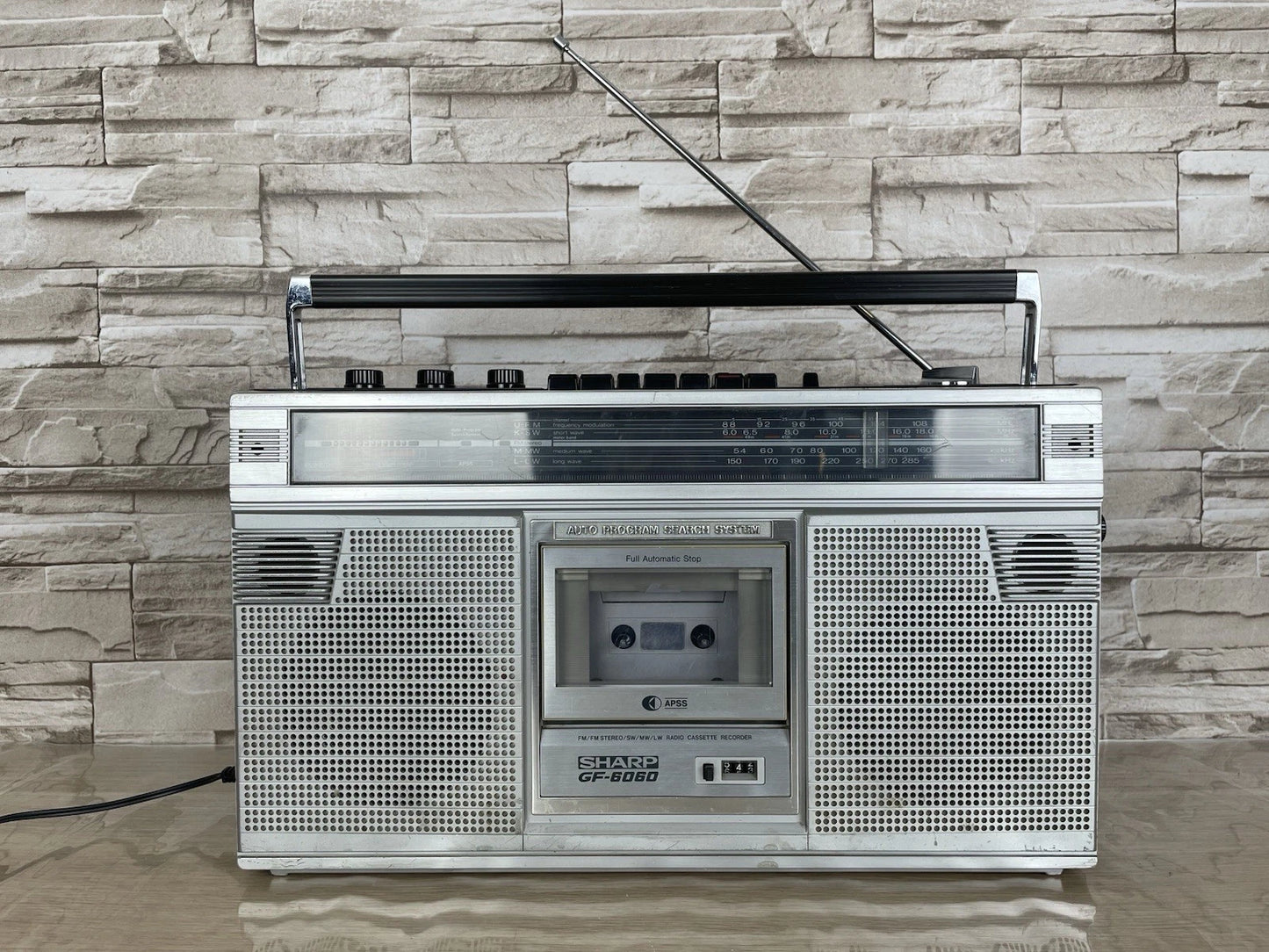 Boombox Ghettoblaster Sharp GF-6060 Stereo Cassette Deck Radio AM FM Argento