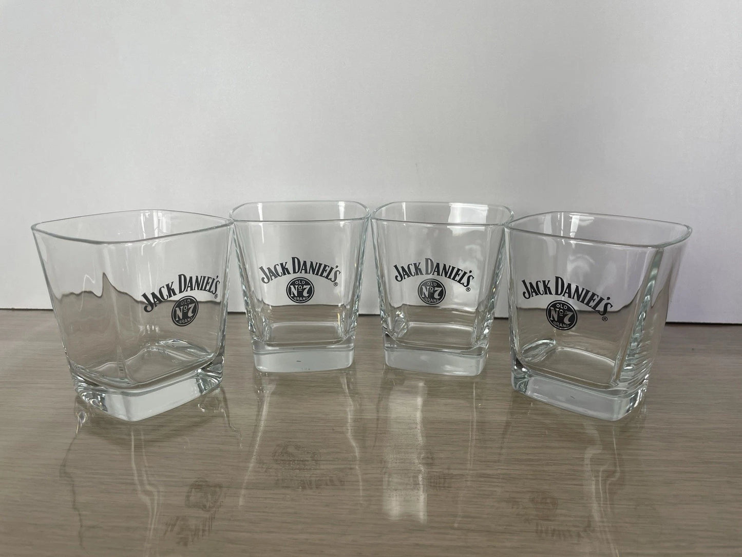Servizio Da 4 Bicchieri Da Whisky Jack Daniel's Old N7 In Vetro Promozionali