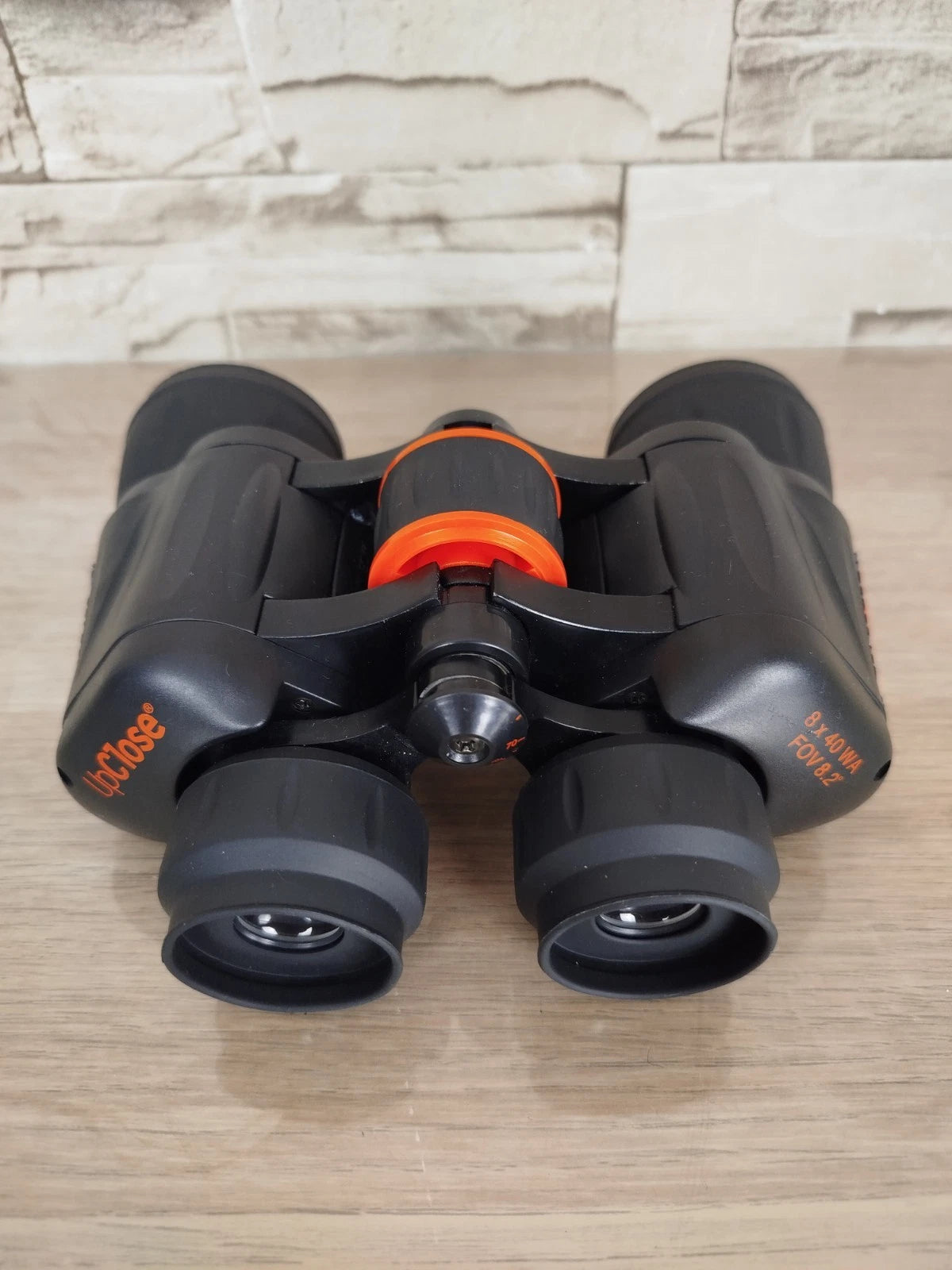 Binocolo Celestron UpClose G2 8x40 WA FOV 8.2° Nero Arancio Prismi Porro Custodia