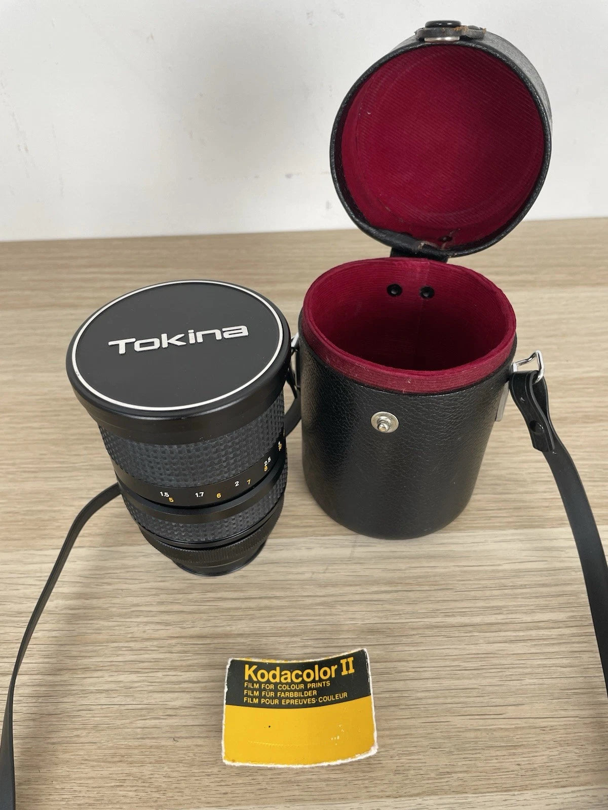 Obiettivo Fotografico RMC Tokina Focusing Macro Zoom 35-105mm Nero E Custodia