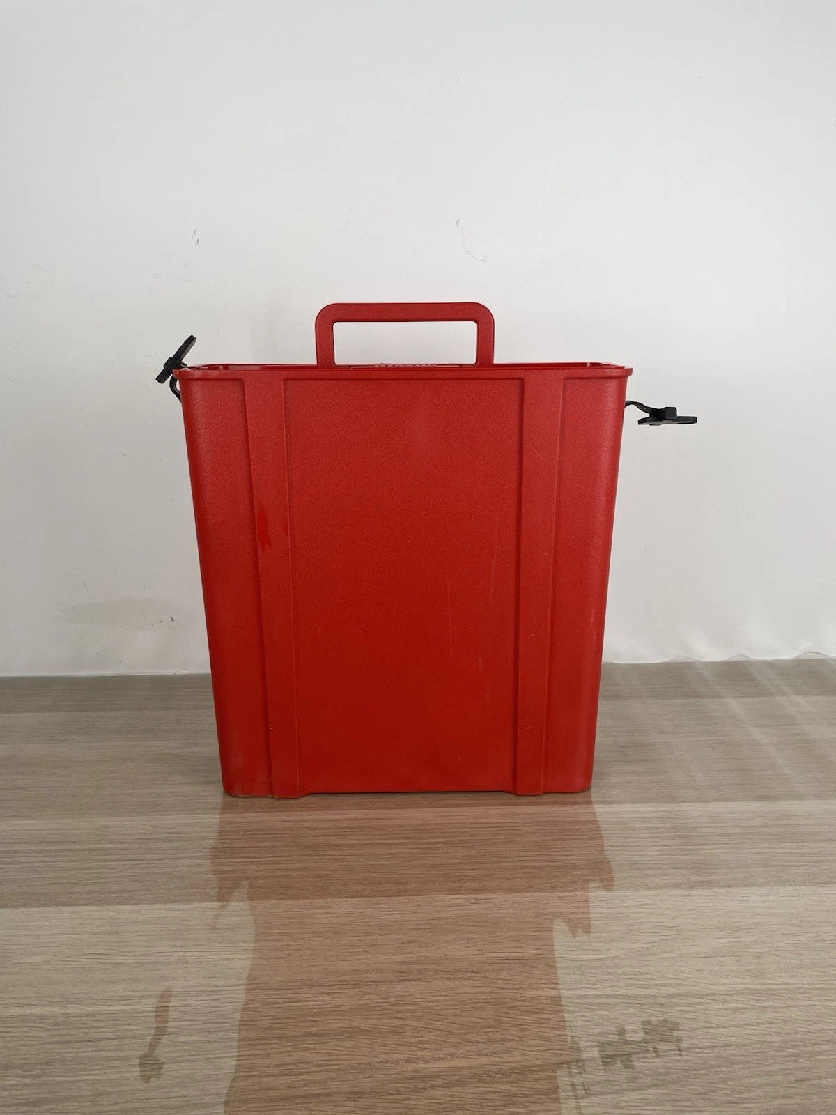 Olivetti Valentine Macchina Per Scrivere Rossa Ettore Sottsass Anni 70 MoMa NYC