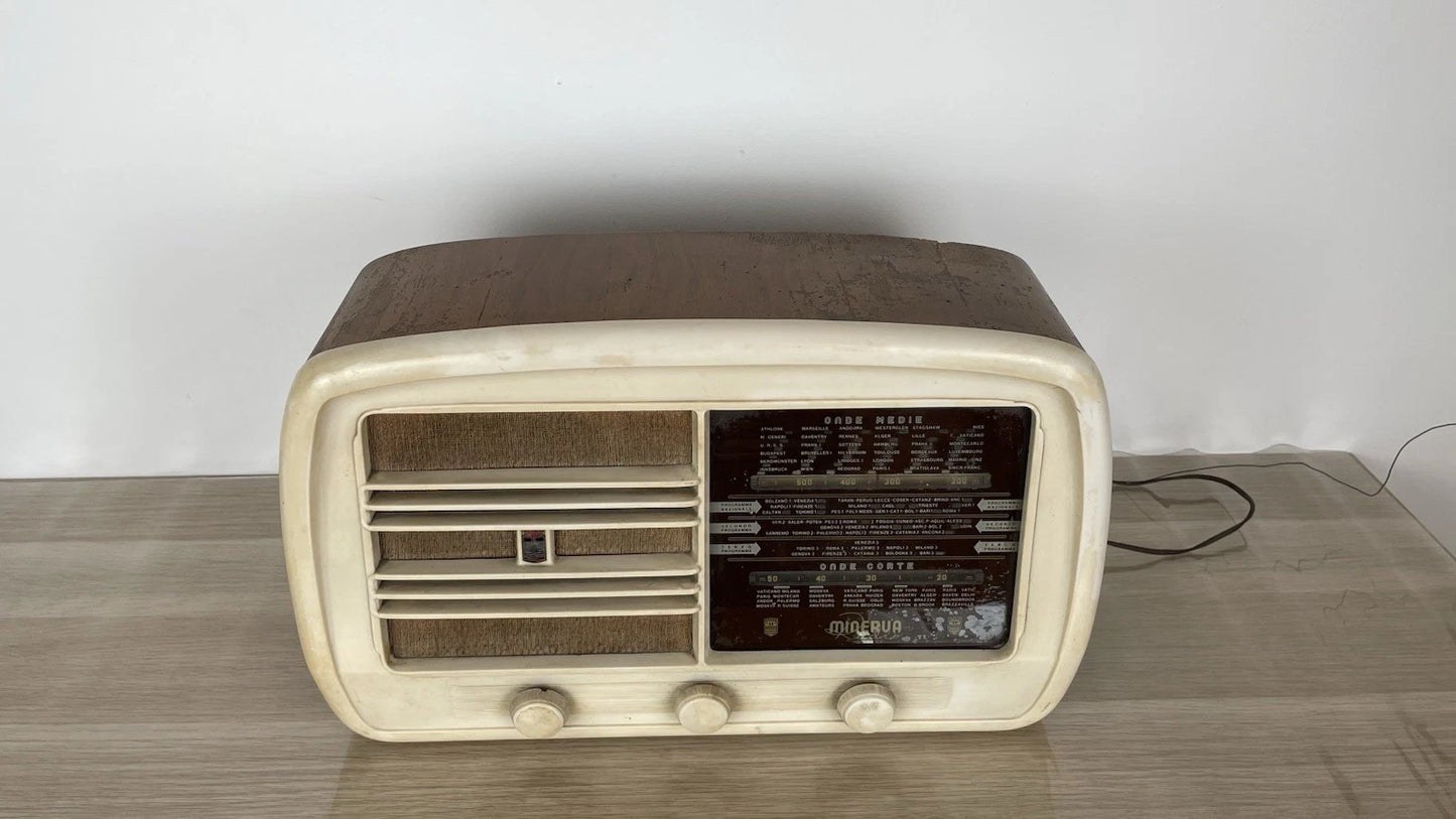 Antica Radio D'Epoca Minerva 525/2 Vintage Valvolare Anni 50 In Legno Solo AM