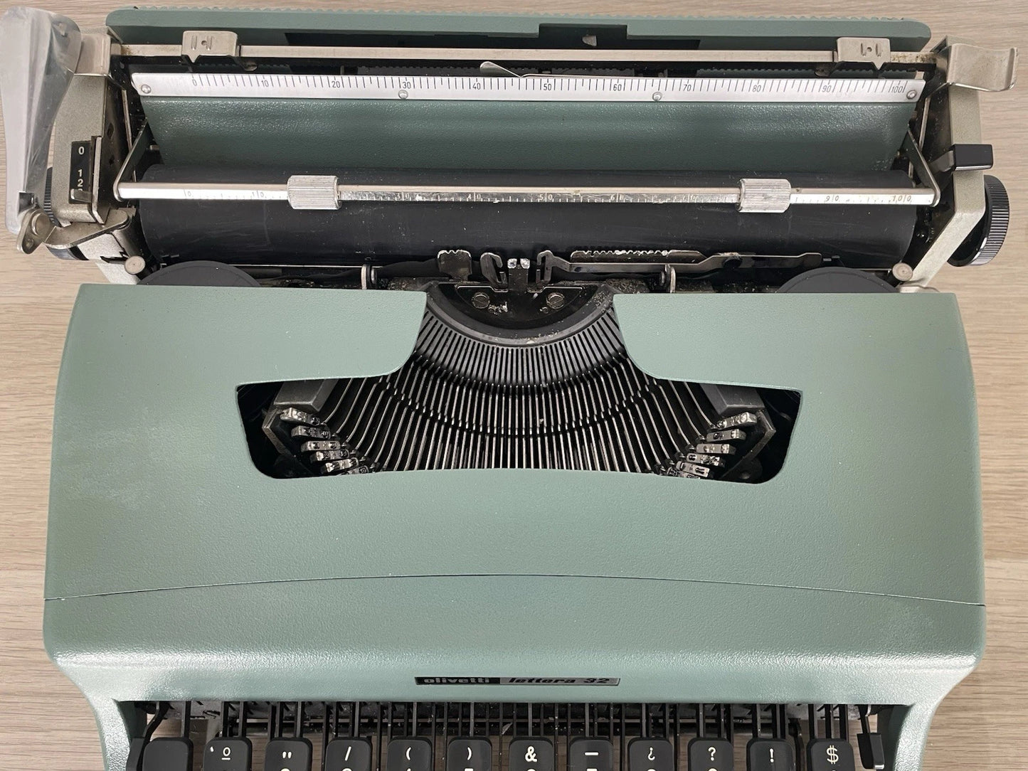 Macchina Da Scrivere Olivetti Lettera 32 Vintage Nizzoli Anni 60+Custodia