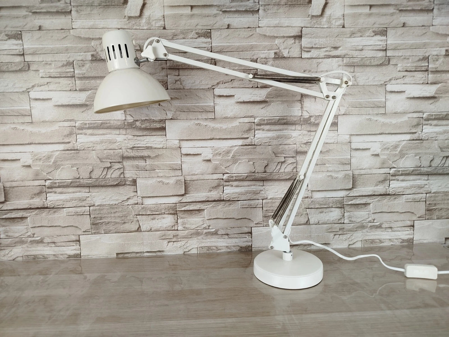 Lampada Da Tavolo Snodabile Industriale Bianca Da Officina Vintage Con Cavo