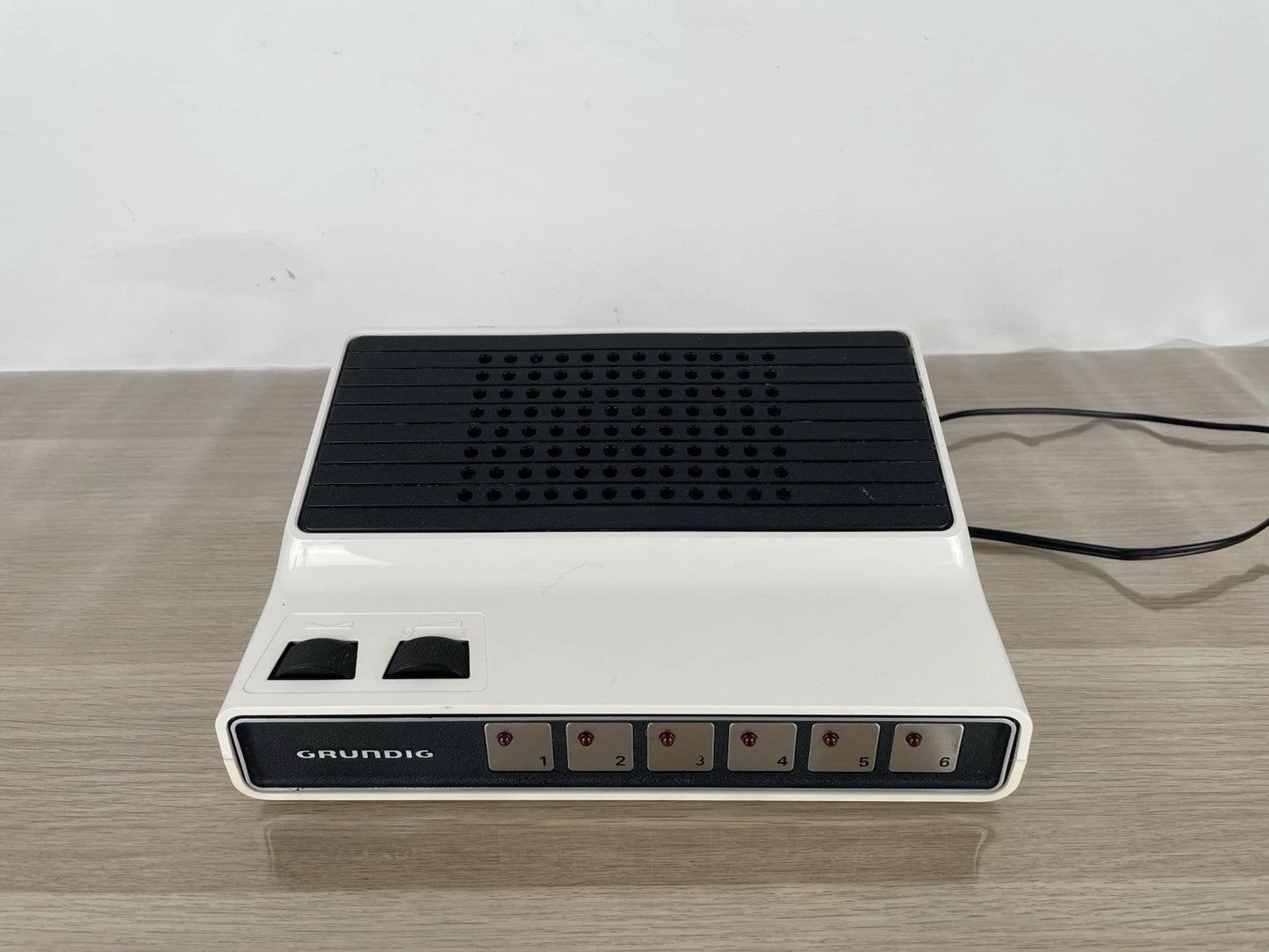 Radio Filodiffusione Grundig FD1200S Vintage Design Anni 70 Bianco