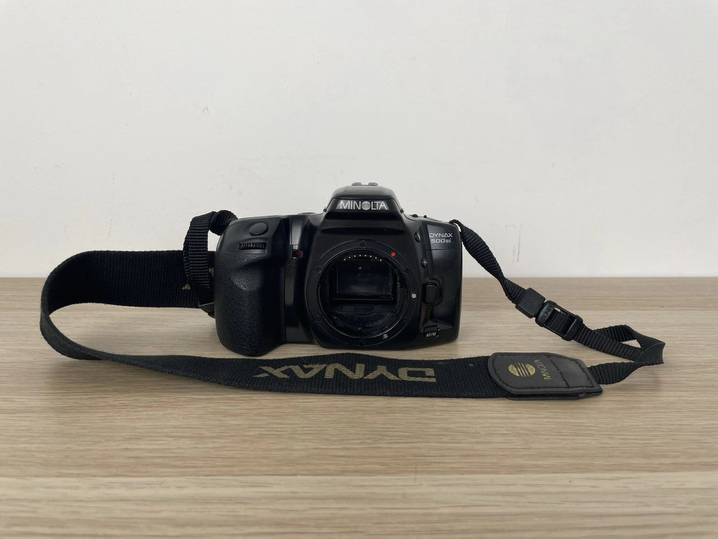 Fotocamera Analogica Minolta Dynax 500si Macchina Fotografica Reflex 35mm Corpo