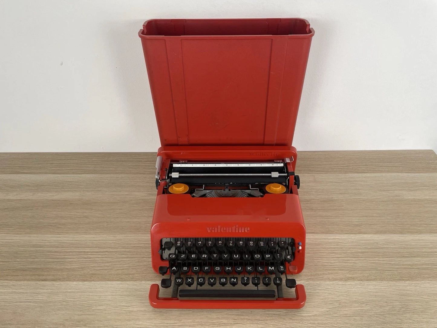 Macchina Per Scrivere Olivetti Valentine Ettore Sottsass Anni 70 MoMa NYC Rosso