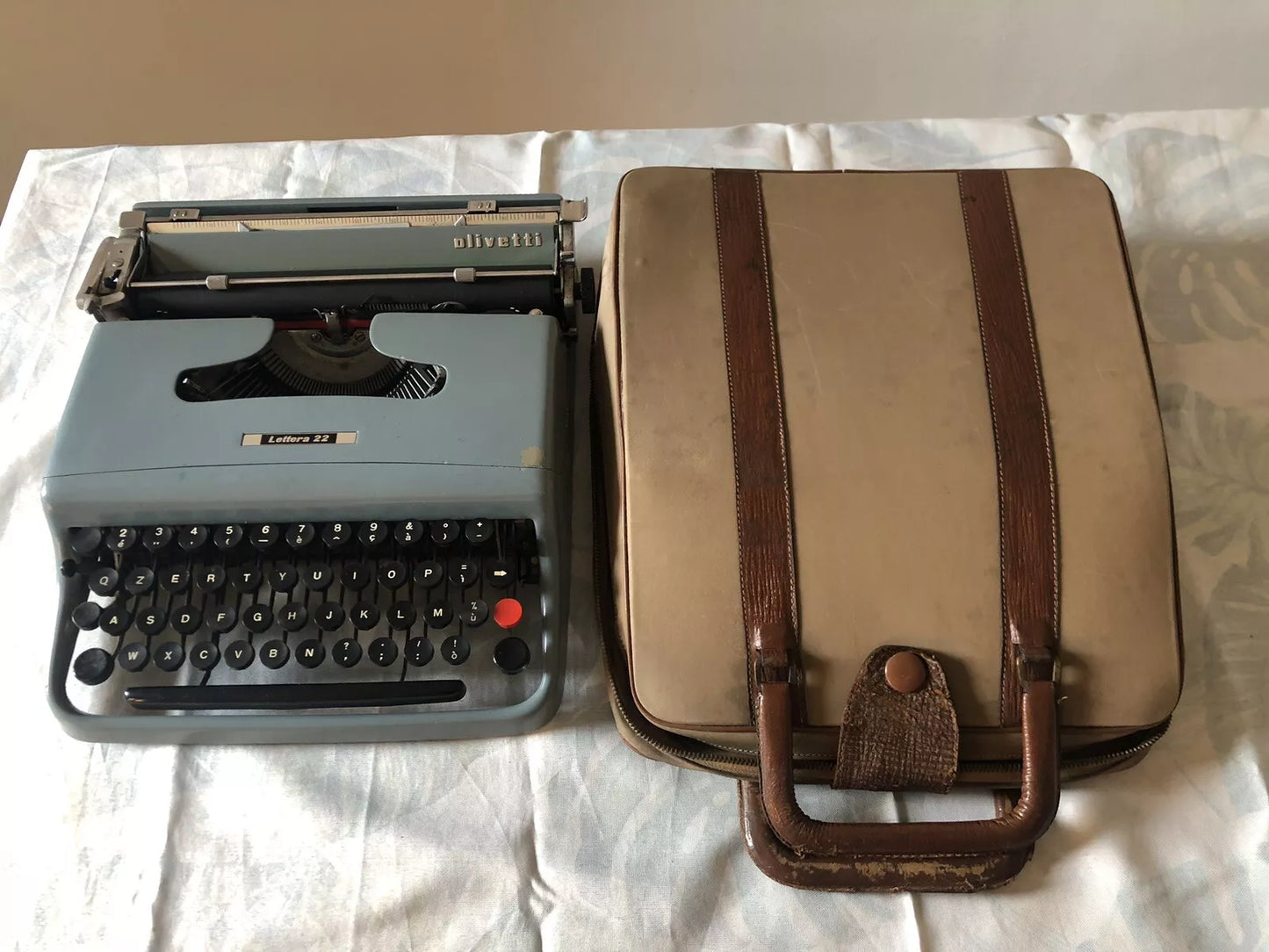 Macchina Da Scrivere Olivetti Lettera 22 PRIMA SERIE 934810 Targa In Metallo