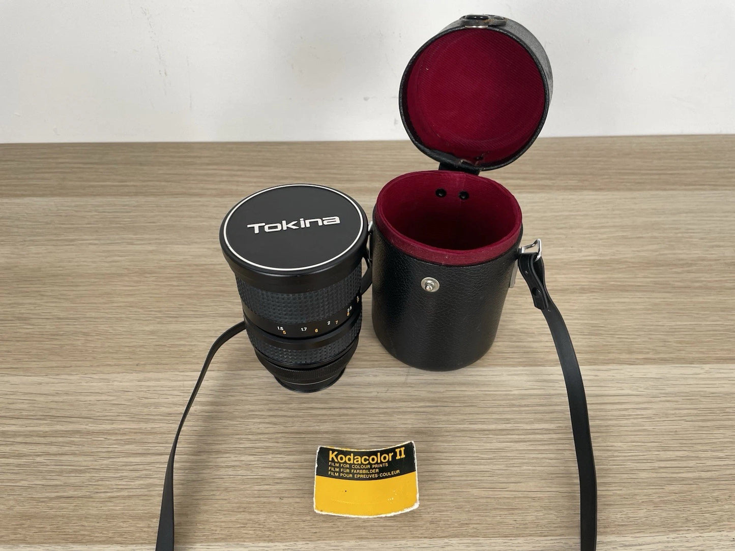 Obiettivo Fotografico RMC Tokina Focusing Macro Zoom 35-105mm Nero E Custodia