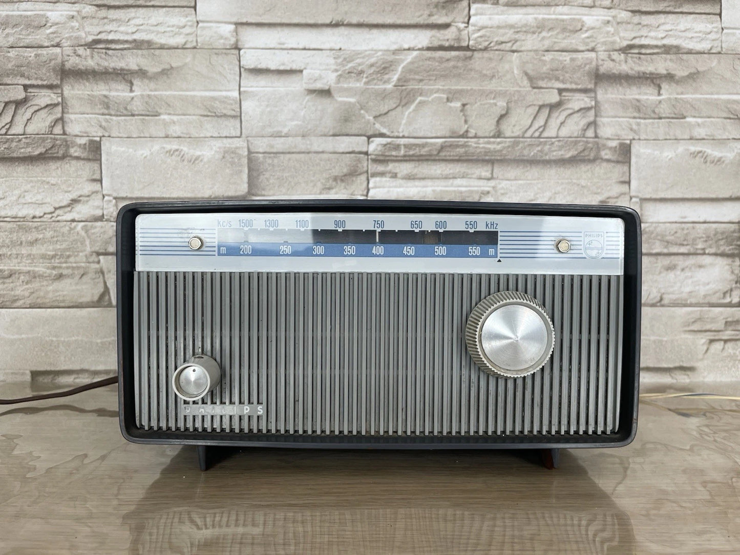Radio Philips 050 BU Plastica Nera OM Epoca Anni 60 A Valvole Italiana Rara