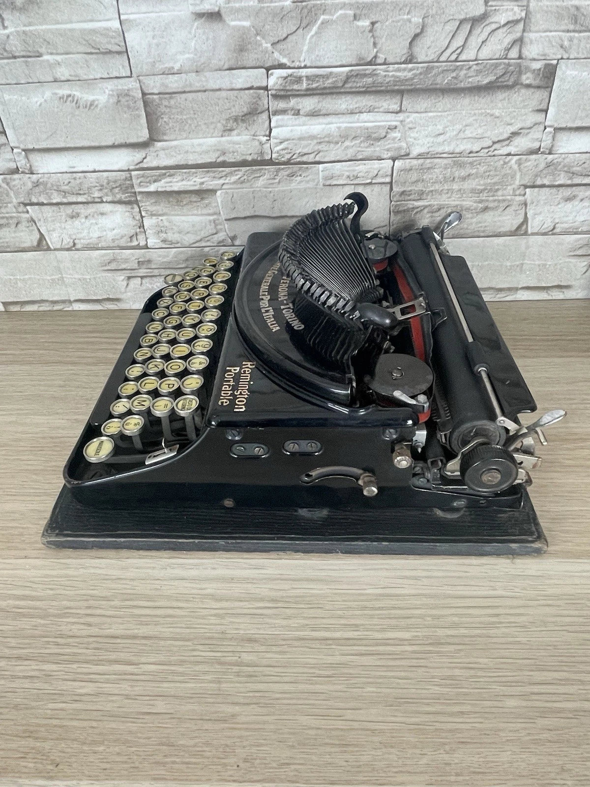 Macchina Da Scrivere Remington Portable Cesare Verona Torino Antica Anni 20 Nera