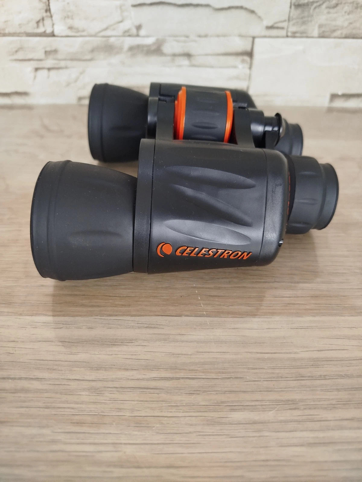 Binocolo Celestron UpClose G2 8x40 WA FOV 8.2° Nero Arancio Prismi Porro Custodia