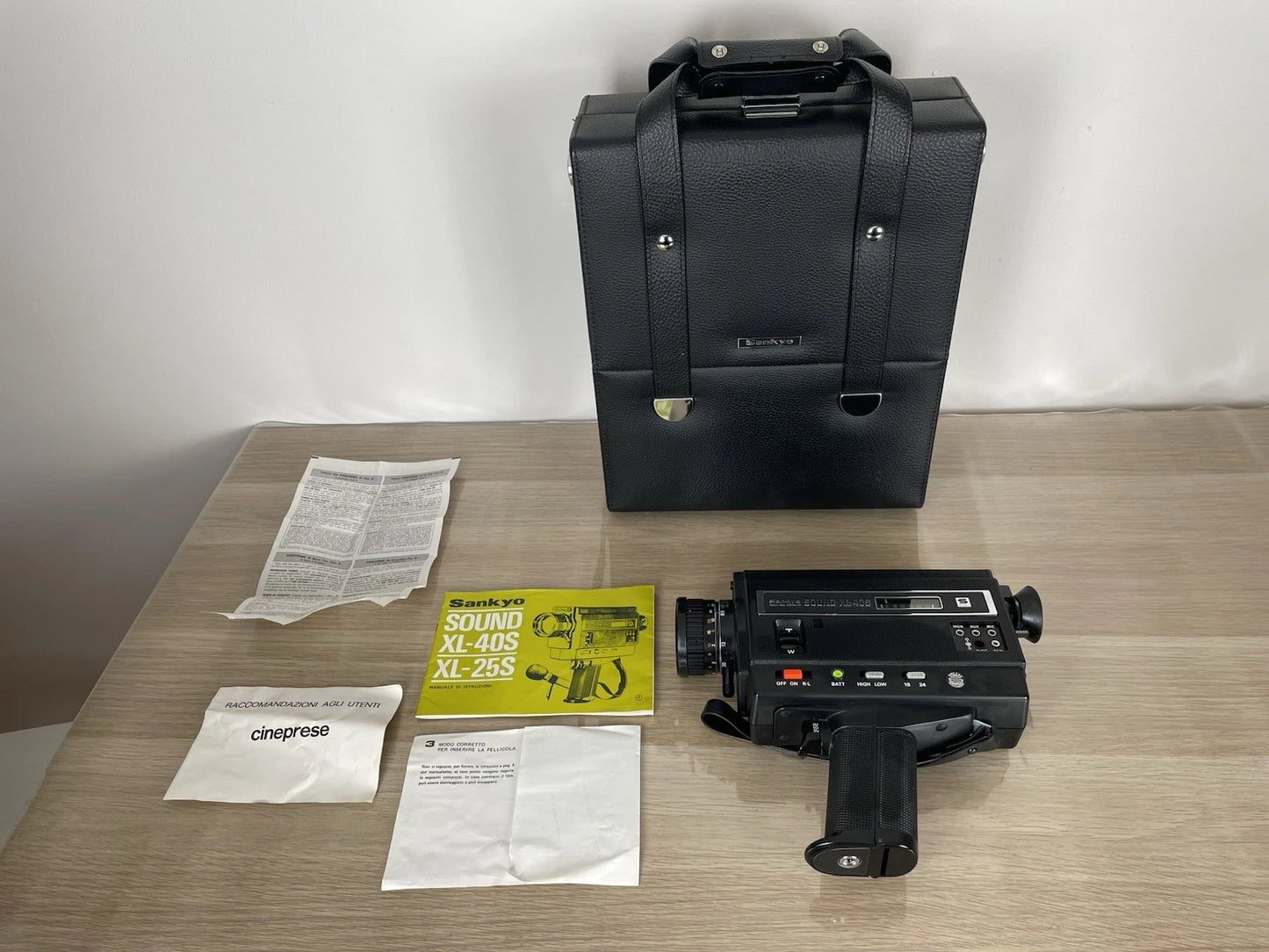 Cinepresa Sankyo Sound XL 40 S Giappone Vintage 1975 Nero Super 8 Sonora ASA