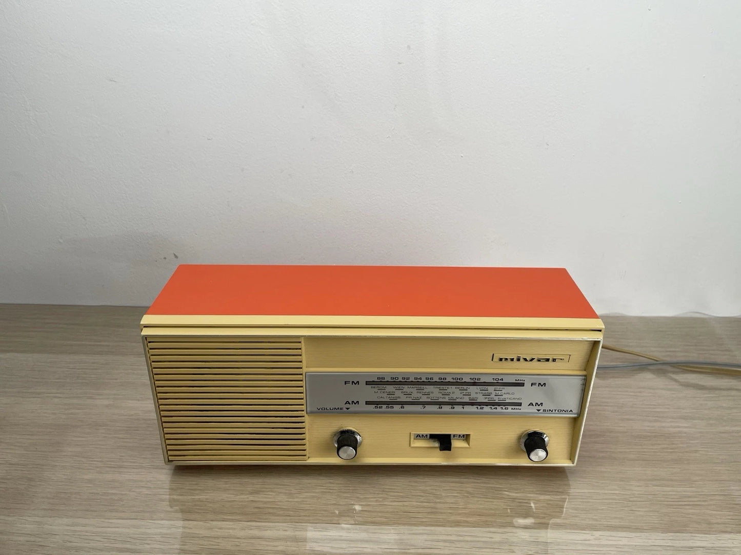 Radio Mivar Milano Vintage Epoca Design Anni 60 Arancione