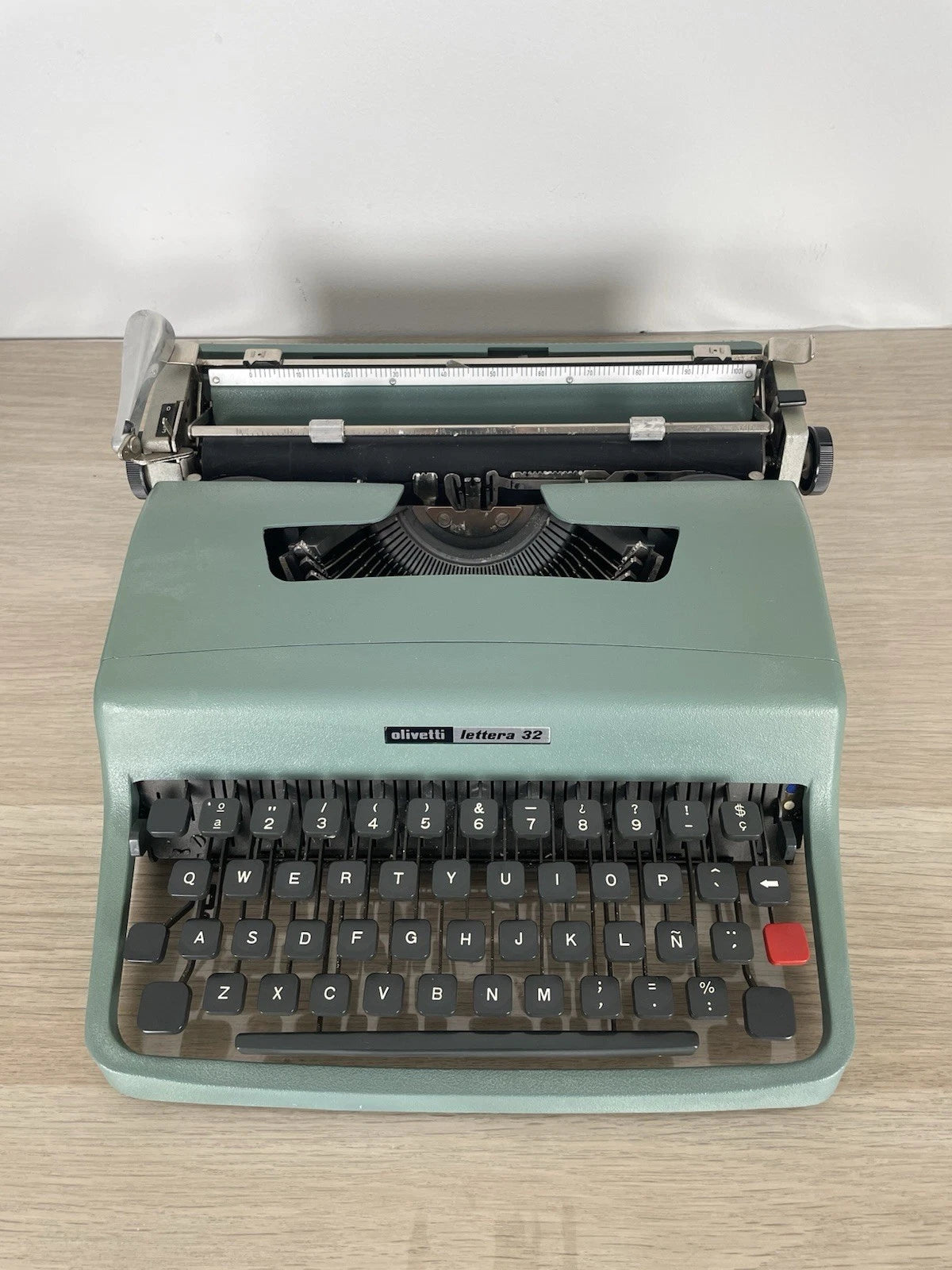 Macchina Da Scrivere Olivetti Lettera 32 Vintage Nizzoli Anni 60+Custodia