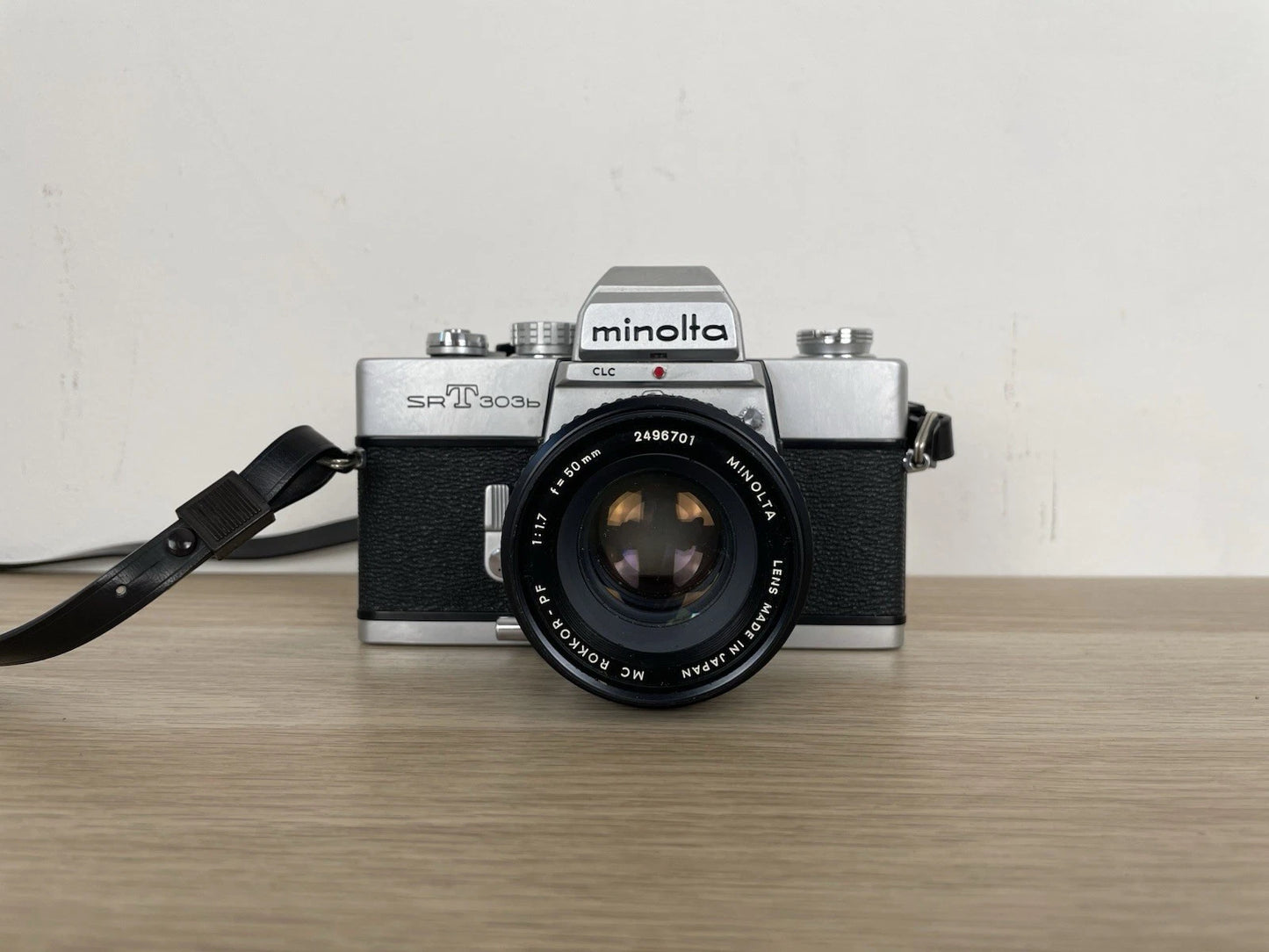 Fotocamera Analogica Minolta SRT303B 35mm Reflex Obiettivo Tracolla E Libretto