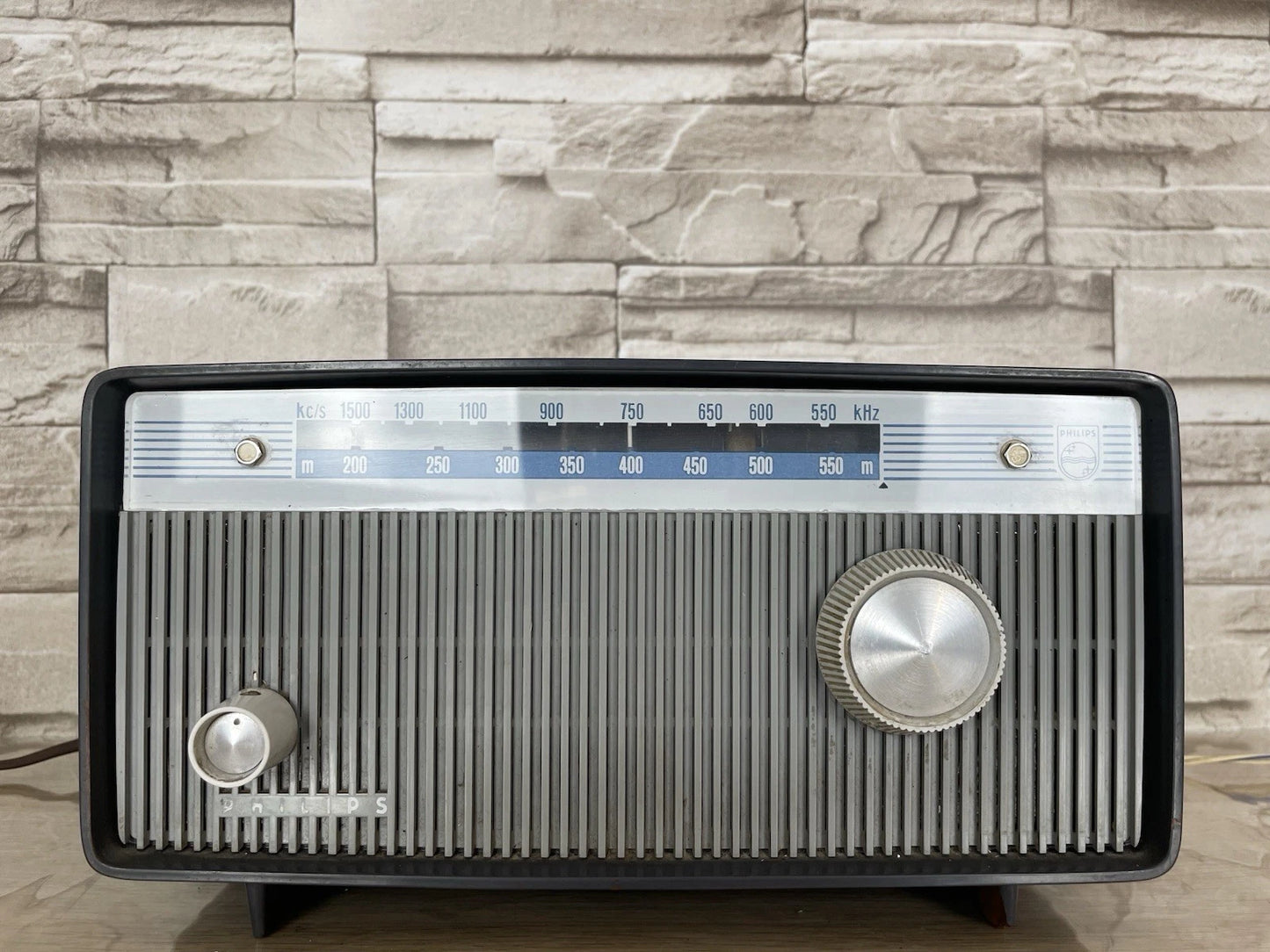 Radio Philips 050 BU Plastica Nera OM Epoca Anni 60 A Valvole Italiana Rara