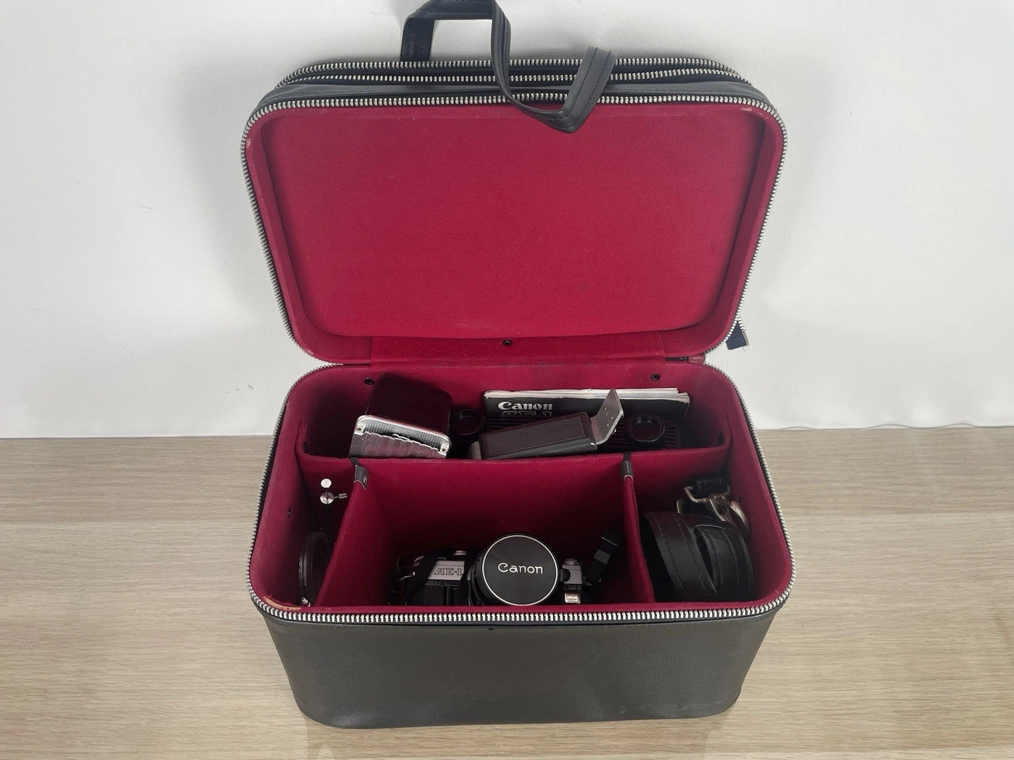 Fotocamera Canon AE-1 35mm SLR Film Camera Obiettivo 50mm Custodia +Battery Pack