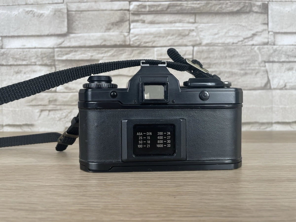 Fotocamera Analogica Yashica Fd-X Quarz Solo Corpo Macchina Per Pezzi Ricambio