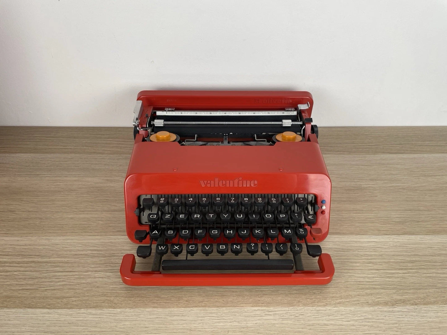 Macchina Per Scrivere Olivetti Valentine Ettore Sottsass Anni 70 MoMa NYC Rosso