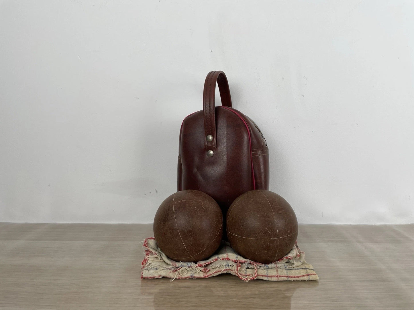 Set 2 Bocce Da Gioco Professionali Vintage Con Custodia Marrone In Pelle E Pezza