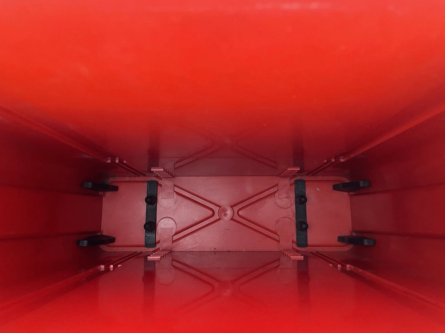 Olivetti Valentine Macchina Per Scrivere Rossa Ettore Sottsass Anni 70 MoMa NYC