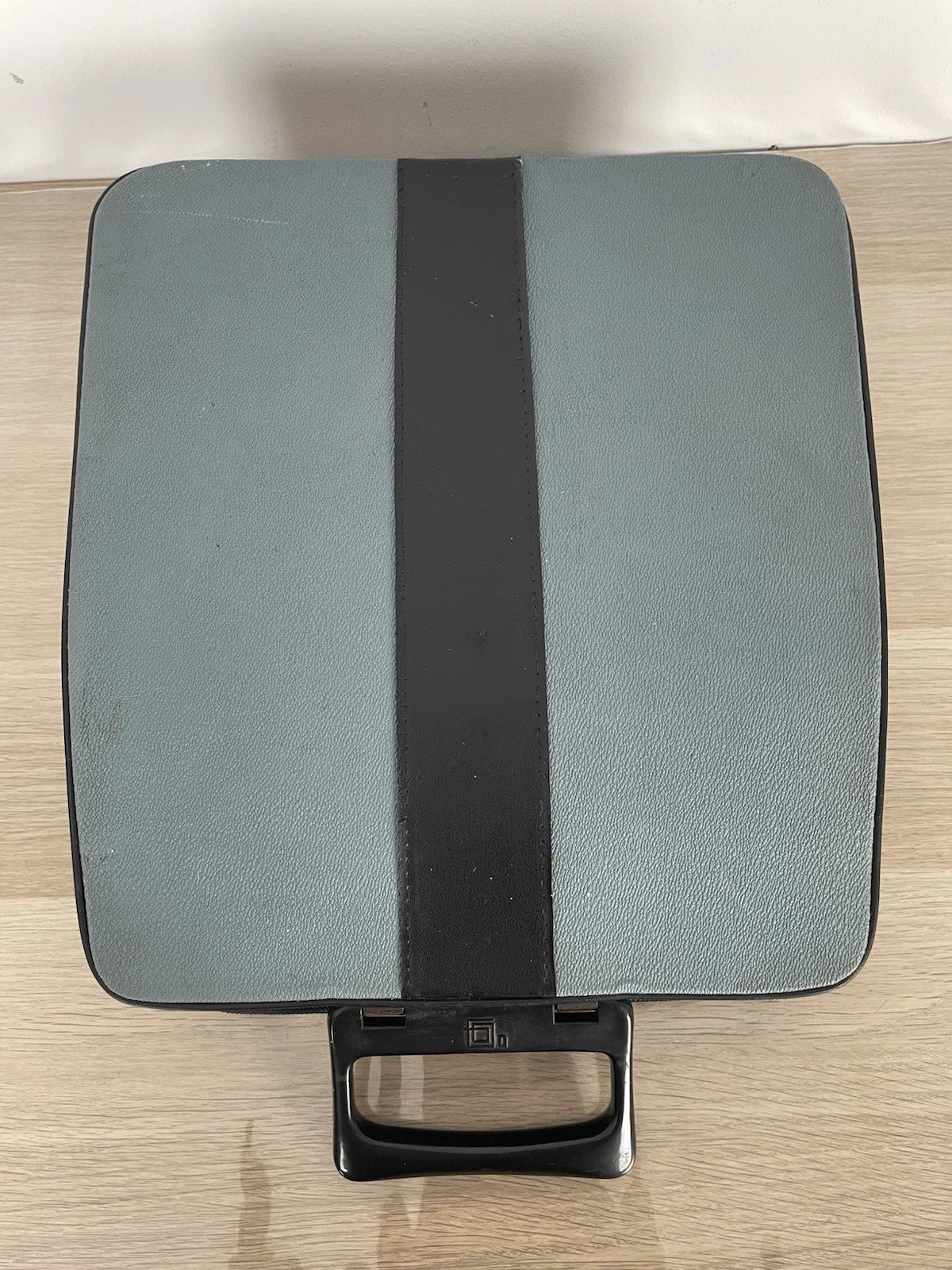 Macchina Da Scrivere Olivetti Lettera 32 Vintage Nizzoli Anni 60+Custodia