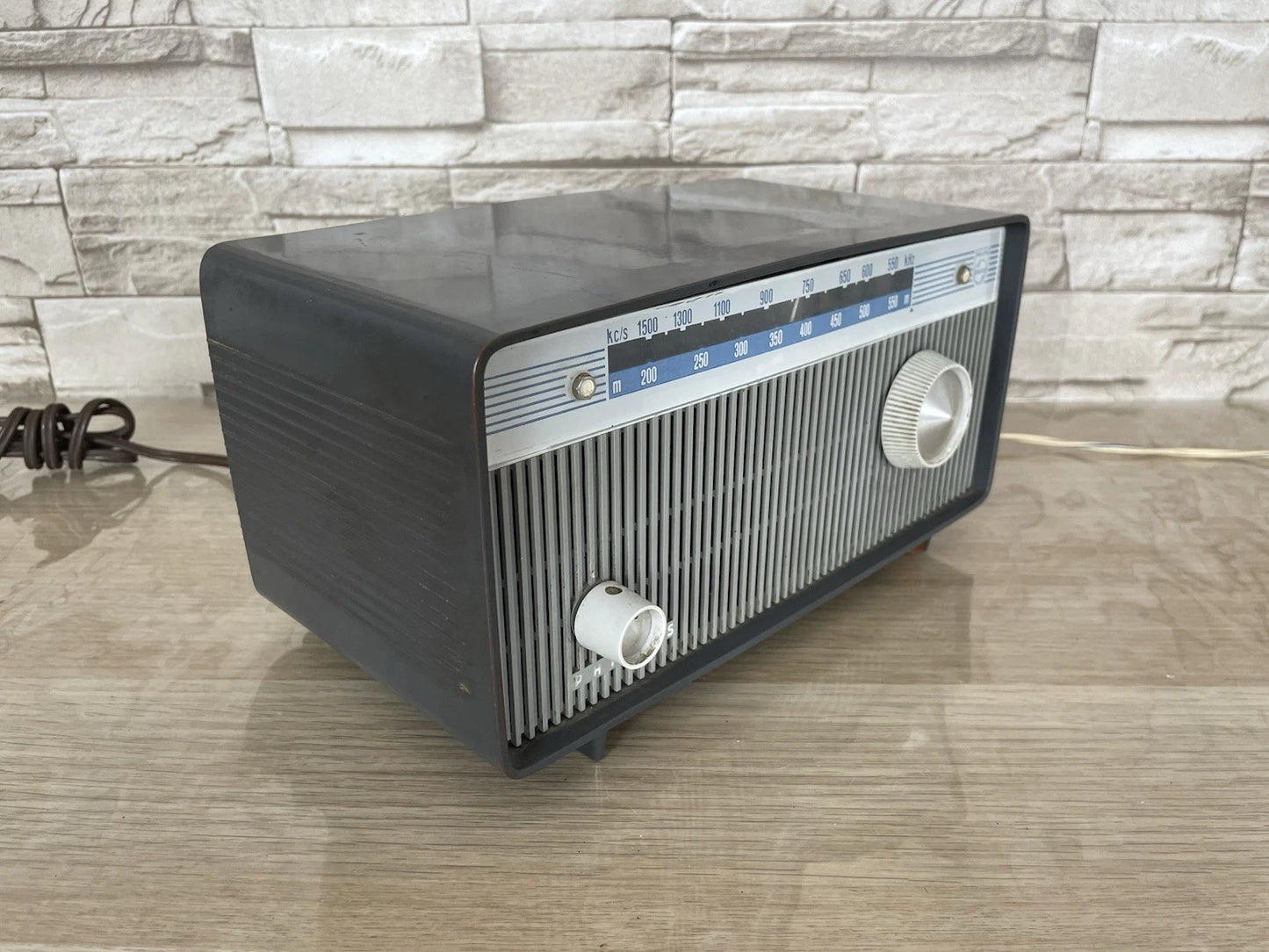 Radio Philips 050 BU Plastica Nera OM Epoca Anni 60 A Valvole Italiana Rara
