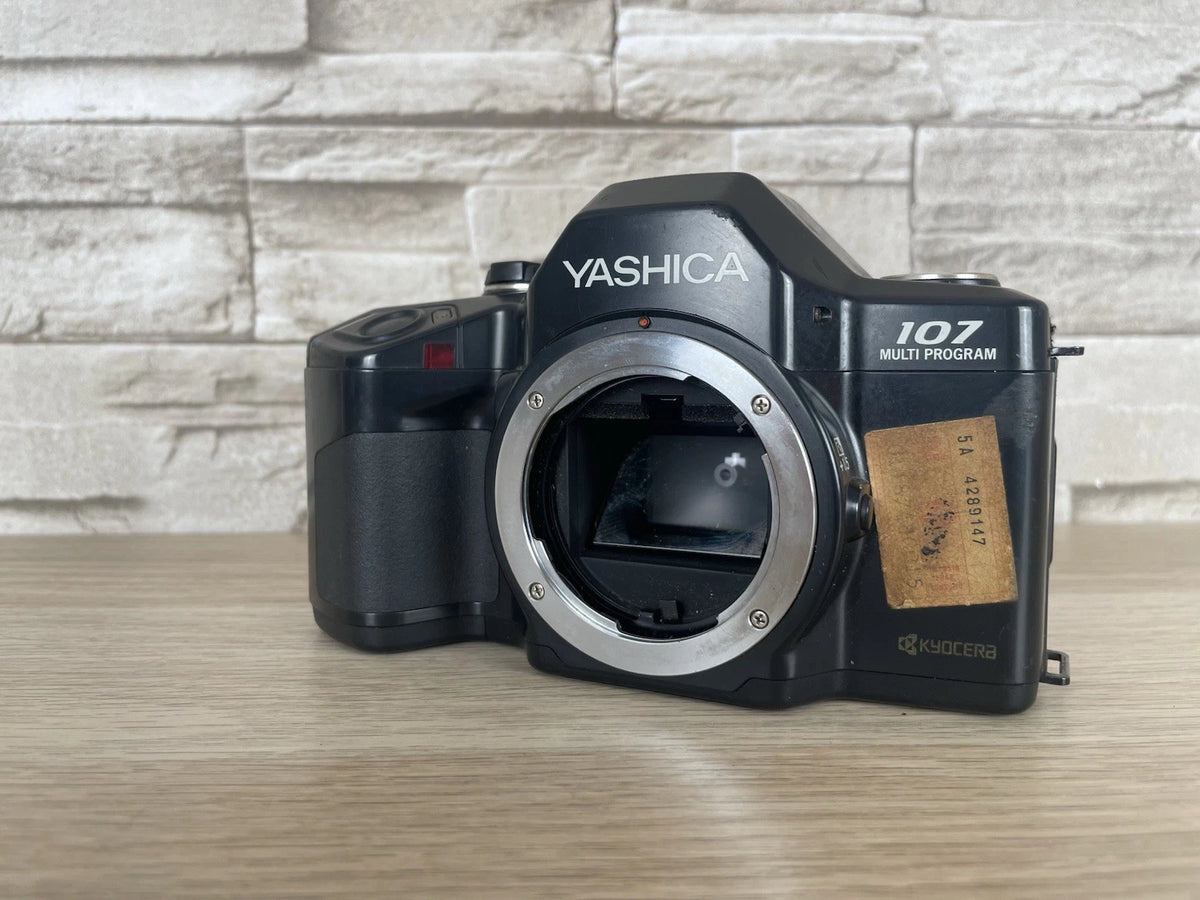 Fotocamera Analogica Yashica Reflex 107 Multi Program Corpo Macchina Per Ricambi