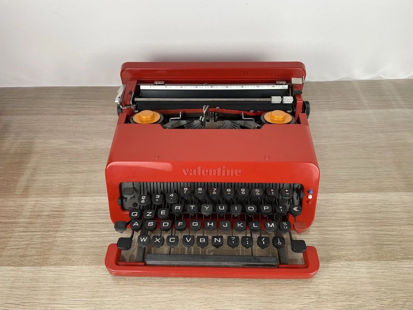 Macchina Per Scrivere Olivetti Valentine Ettore Sottsass Anni 70 MoMa NYC Rosso