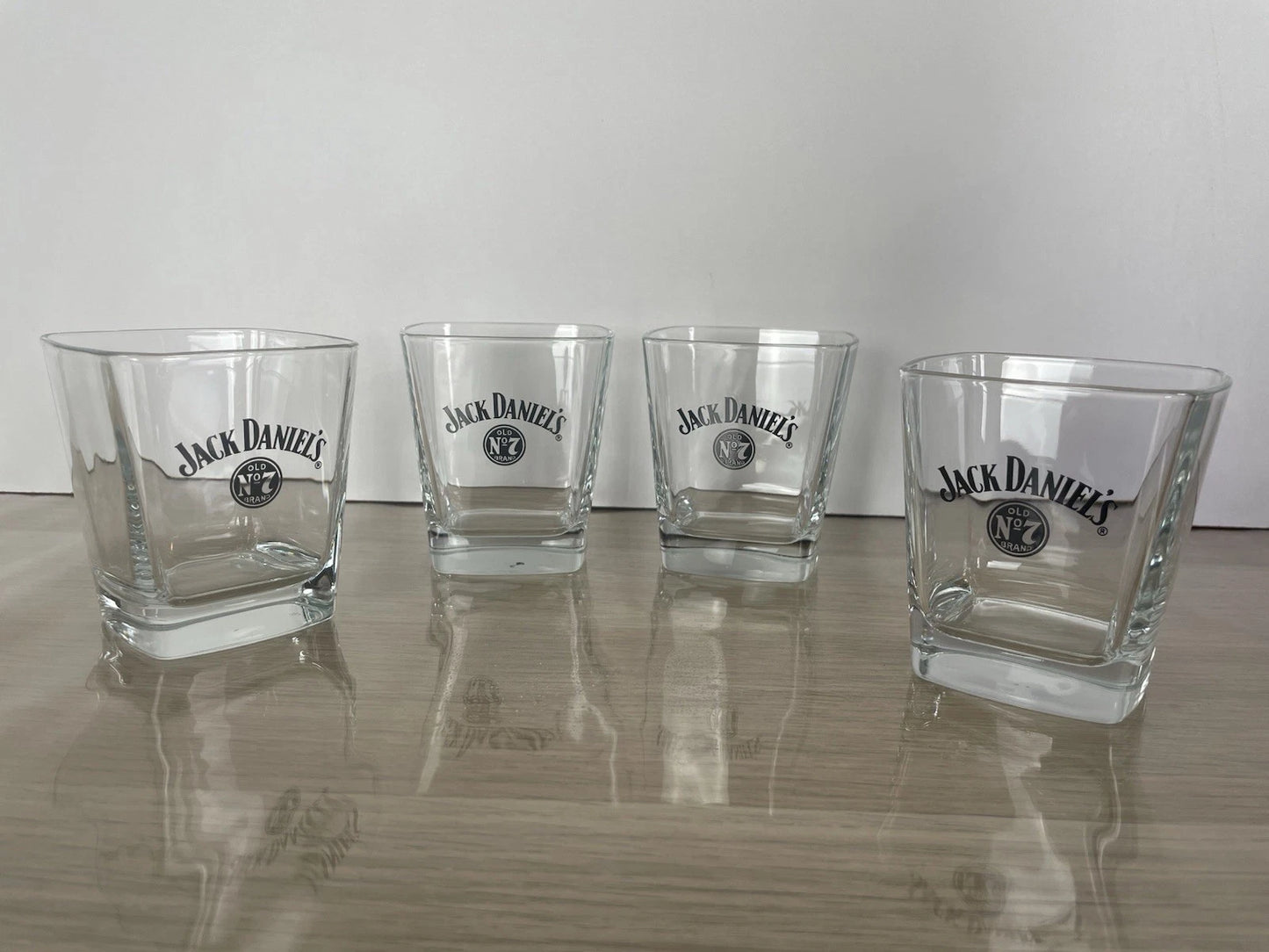 Servizio Da 4 Bicchieri Da Whisky Jack Daniel's Old N7 In Vetro Promozionali