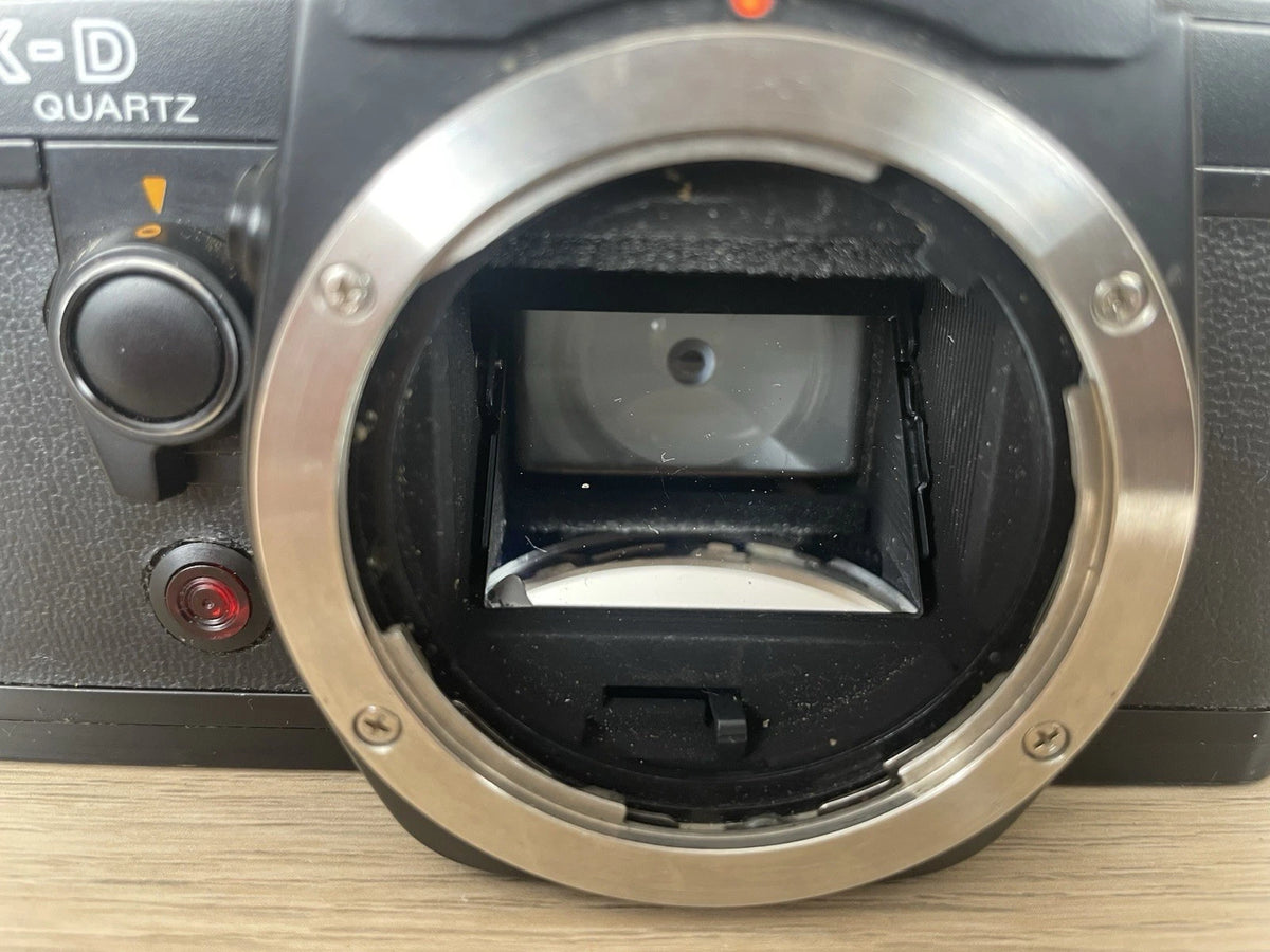 Fotocamera Analogica Yashica Fd-X Quarz Solo Corpo Macchina Per Pezzi Ricambio