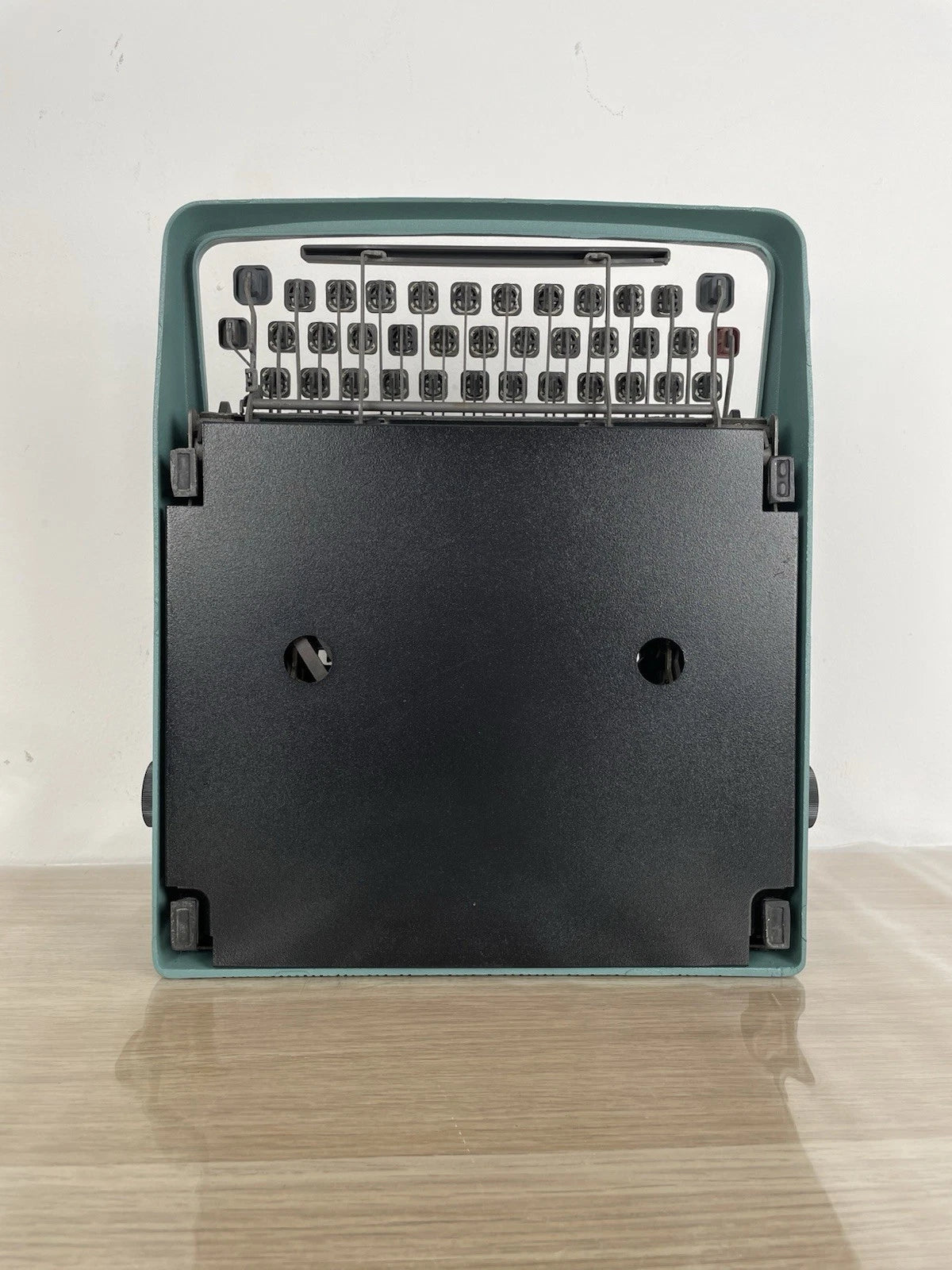 Macchina Da Scrivere Olivetti Lettera 32 Vintage Design Nizzoli Anni 60 Azzurra