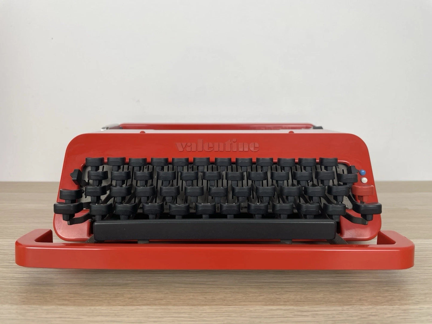 Macchina Per Scrivere Olivetti Valentine Ettore Sottsass Anni 70 MoMa NYC Rosso