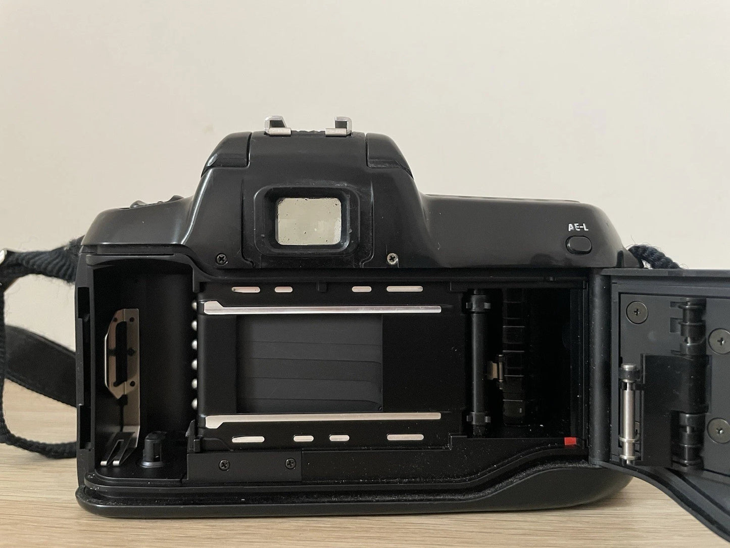 Fotocamera Analogica Nikon F50 Reflex 35mm Solo Corpo Macchina Fotografica Nero