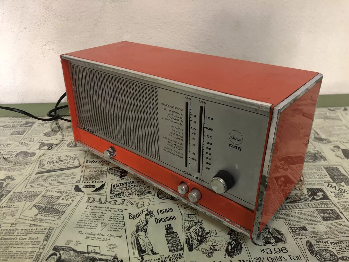 Antica Radio Mivar Milano R48 Vintage Epoca Anni 70 OM FM Arancione
