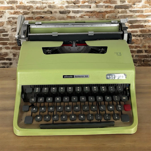Macchina Da Scrivere Olivetti Lettera 32 Vintage Verde Nizzoli Anni 60 +Custodia