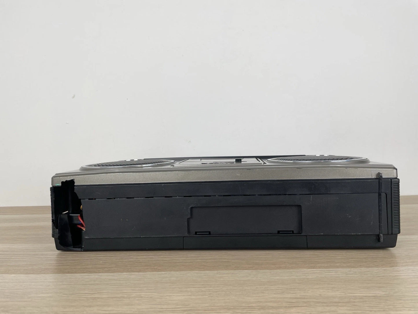 Boombox Sanyo M9930LU Ghettoblaster Radio AM FM Vintage Epoca Anni 70 Grigio