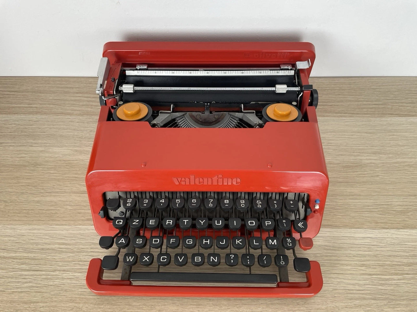 Macchina Per Scrivere Olivetti Valentine Ettore Sottsass Anni 70 MoMa NYC Rosso