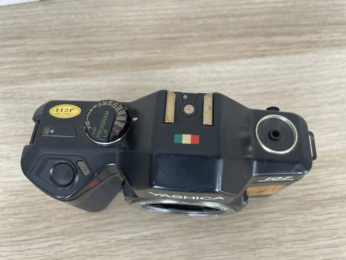 Fotocamera Analogica Yashica Reflex 107 Multi Program Corpo Macchina Per Ricambi