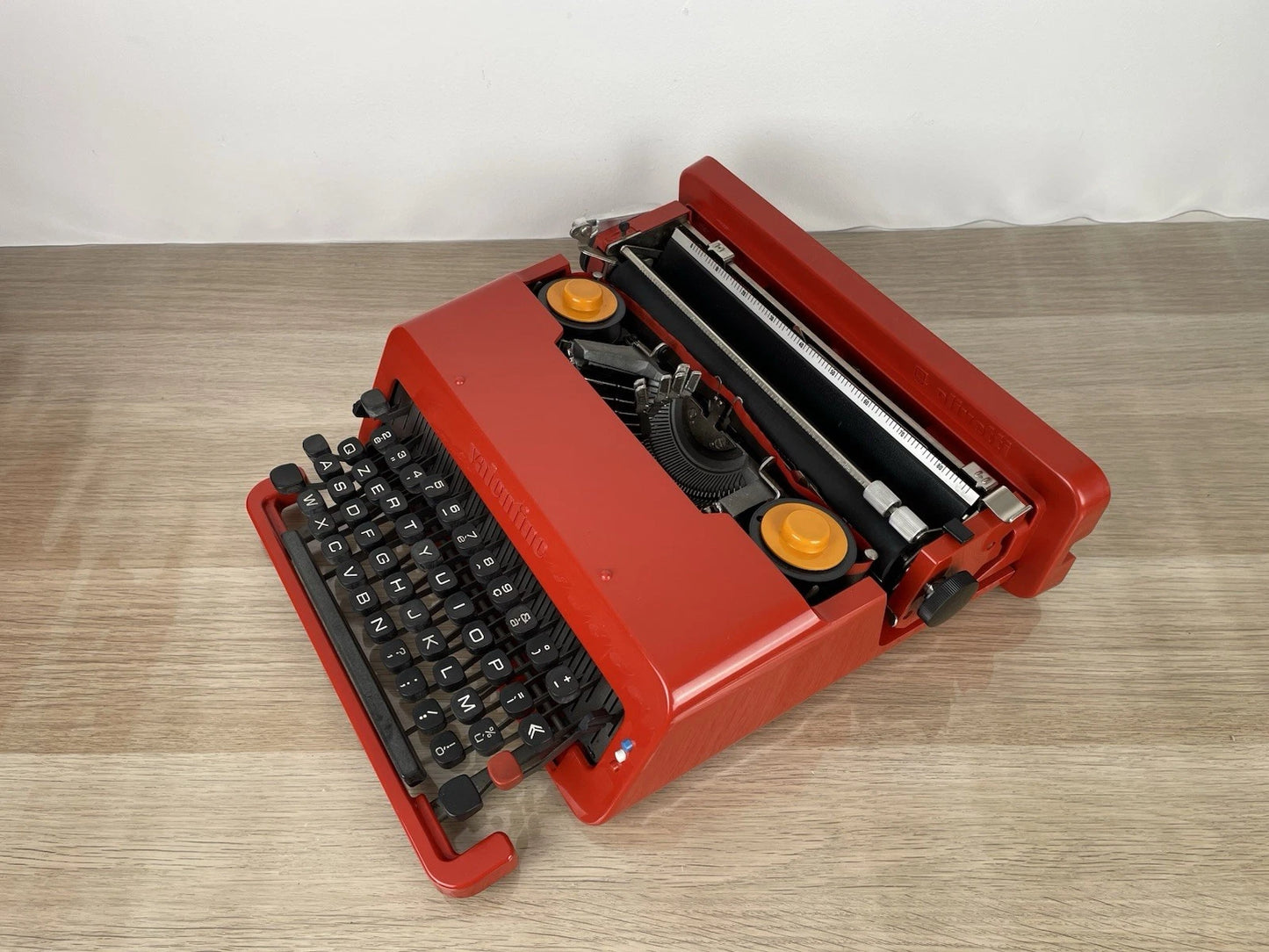 Macchina Per Scrivere Olivetti Valentine Ettore Sottsass Anni 70 MoMa NYC Rosso