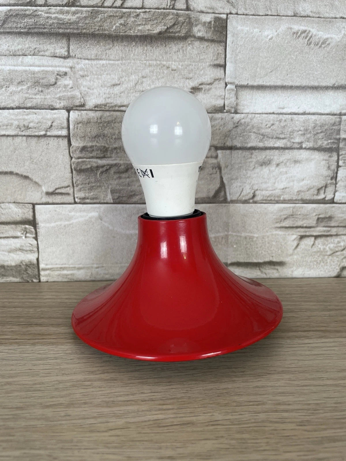 Lampada Da Muro Applique Teti Design Vico Magistretti Per Artemide Rossa Vintage