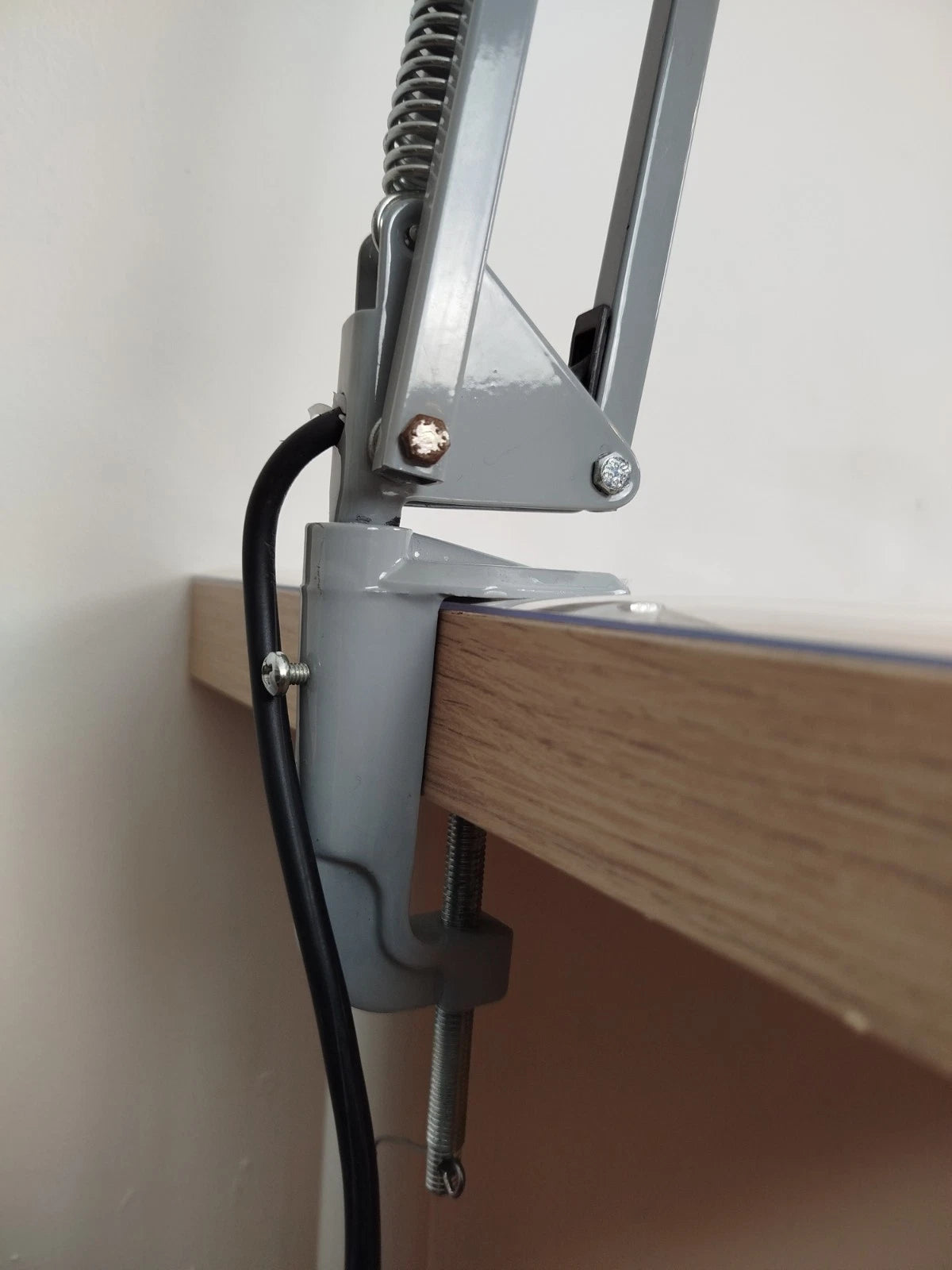 Lampada Da Tavolo Snodabile RIMSA RI e Morsetto Industriale Da Officina Vintage