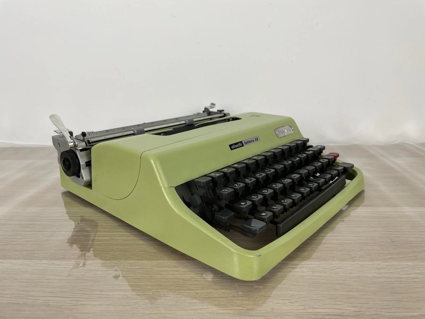 Macchina Da Scrivere Olivetti Lettera 32 Vintage Verde Nizzoli Anni 60 +Custodia