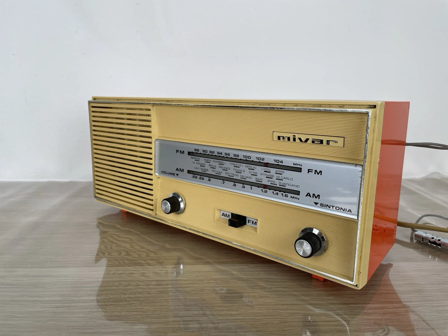 Radio Mivar Milano Vintage Epoca Design Anni 60 Arancione