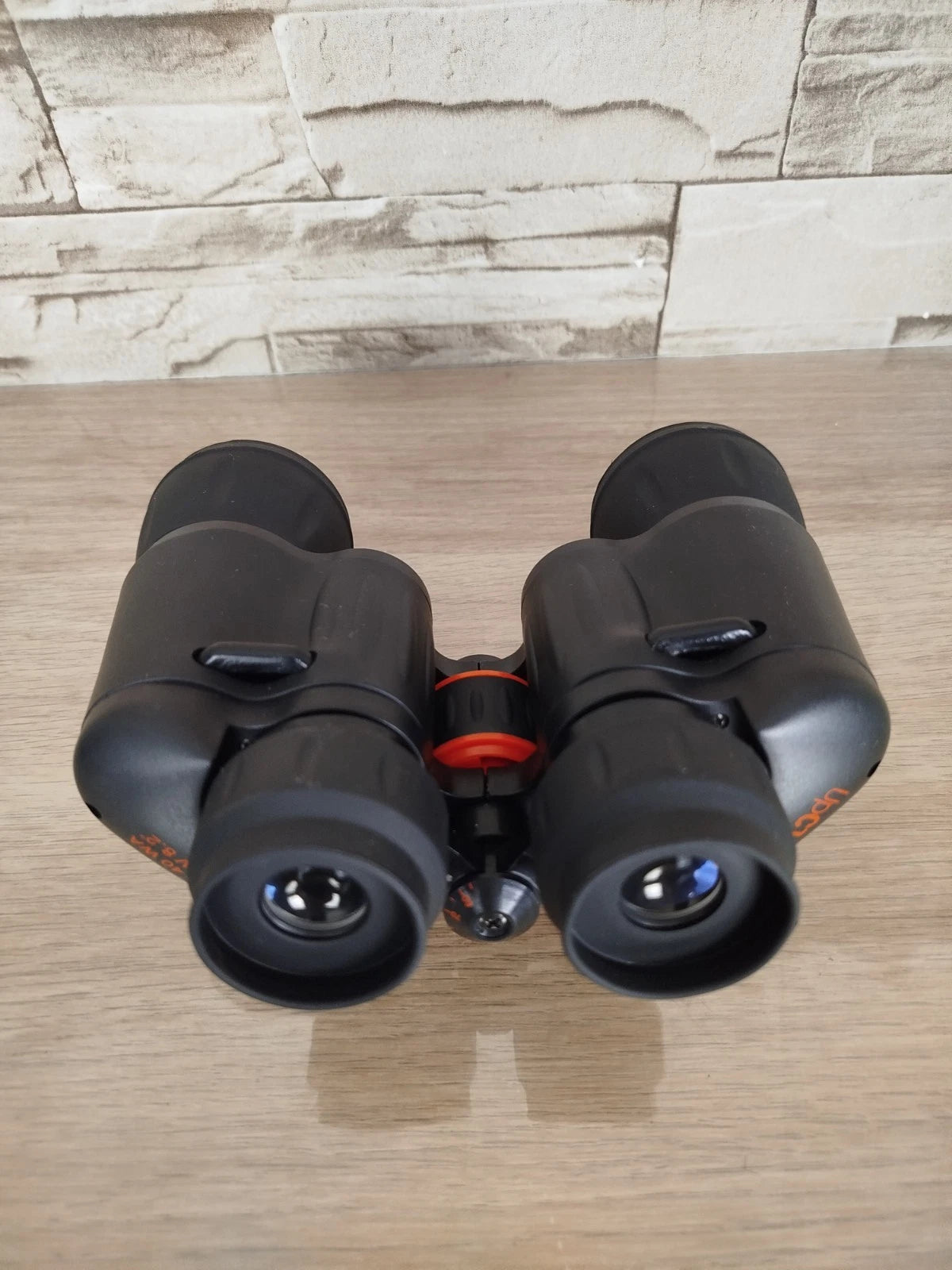 Binocolo Celestron UpClose G2 8x40 WA FOV 8.2° Nero Arancio Prismi Porro Custodia