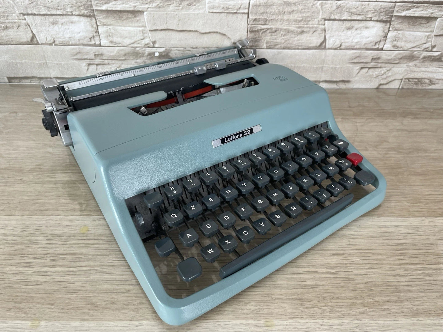 Macchina Da Scrivere Olivetti Lettera 32 Vintage Design Nizzoli Anni 60 Azzurra