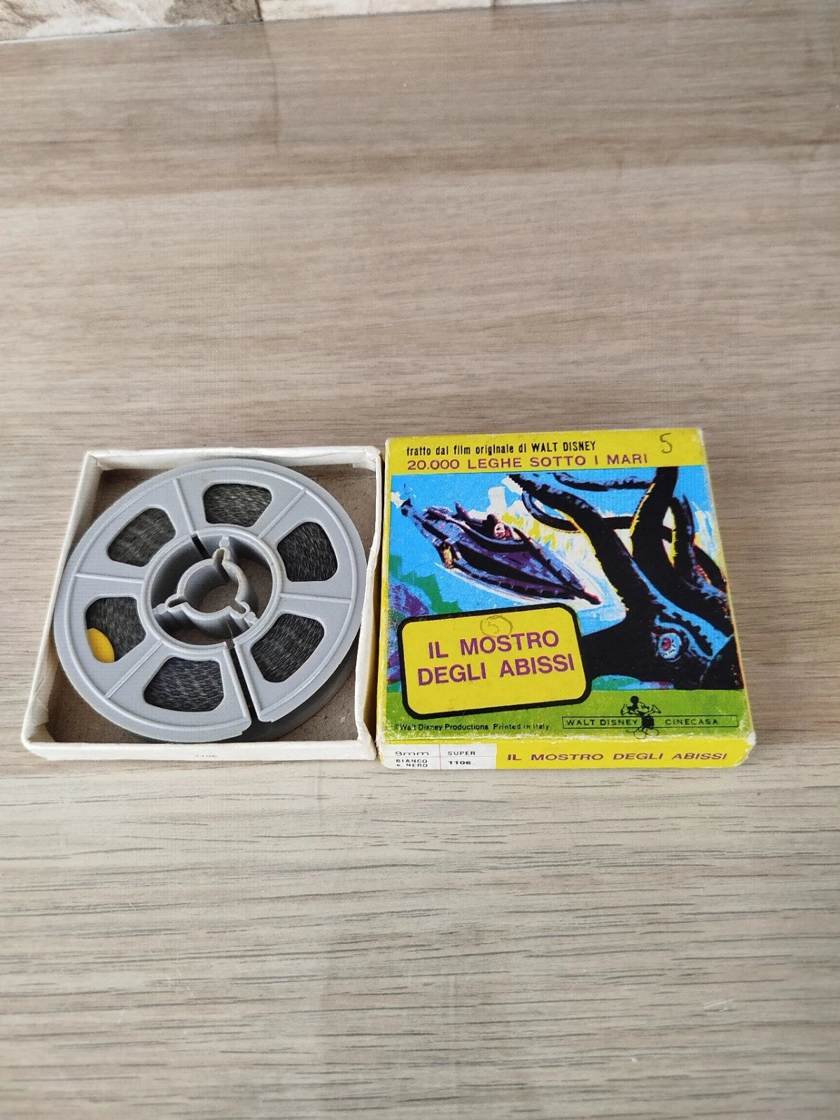 Pellicola Film Super 8 Walt Disney Il Mostro Degli Abissi Vintage Epoca Anni 60