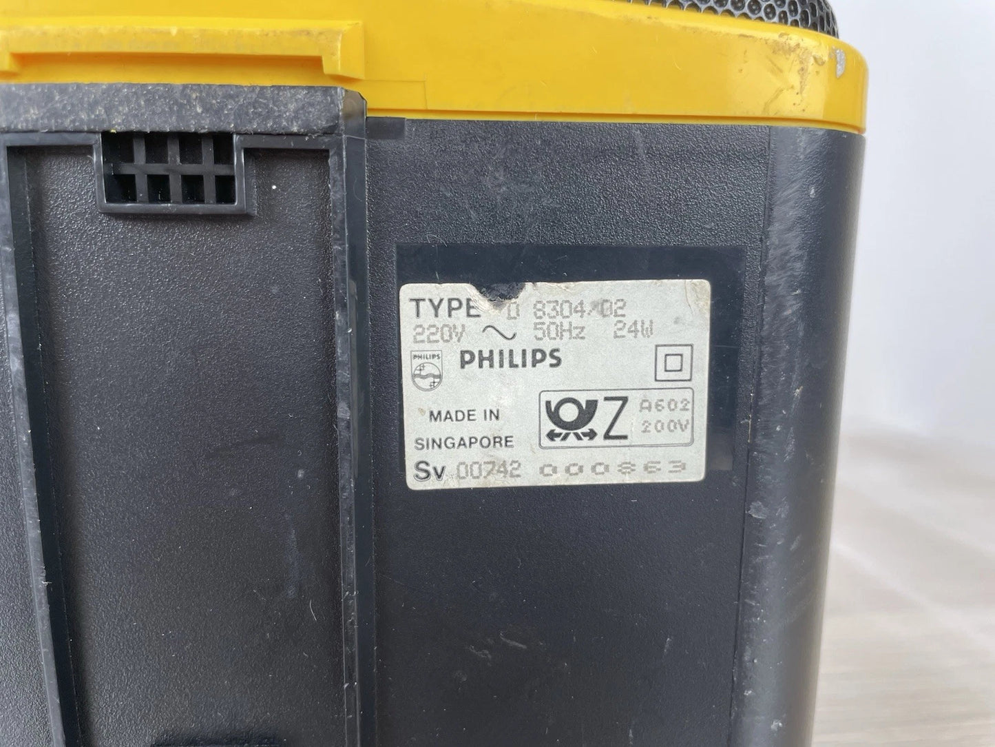 Boombox Radio Philips Double Deck Stereo Radio Cassette Recorder D8304 Gialla